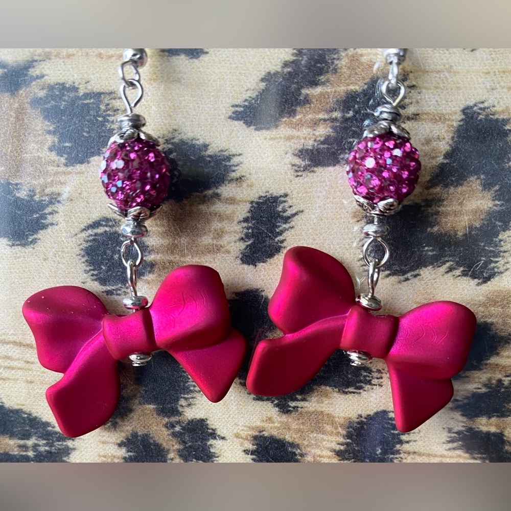 Elegant Fuchsia Bow and Sparkling Rhinestone Earrings